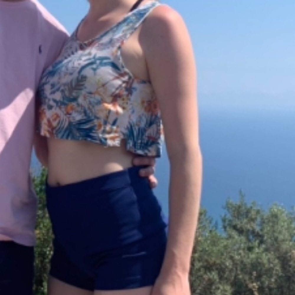 2 Piece Outfit Crop Top High Waisted Shorts Navy